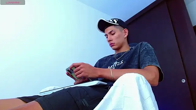 Valerio 20 online show from 03-19-25, 07:38