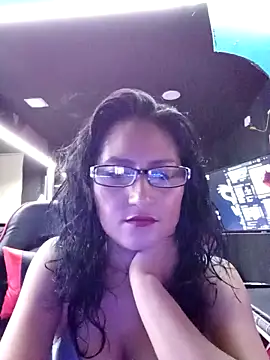 AdelinaMiran90 online show from 10-05-25, 04:03