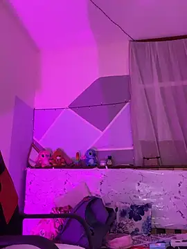 Lina10 online show from 11-19-25, 09:48