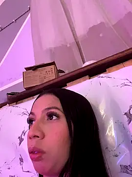 Lina10 online show from 11-20-25, 08:42