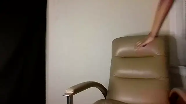 C0ffeecoolatte online show from 04-18-26, 02:25