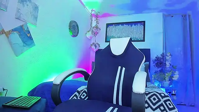 Snapshot of Adil_aminn chatting on 01-14-25, 02:22 Adil aminn online show from 01-14-25, 02:22