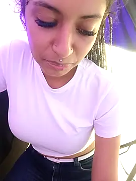 Snapshot of Meraky__ chatting on 10-22-25, 12:43 Meraky online show from 10-22-25, 12:43