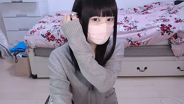 Snapshot of AMI___oO chatting on 10-19-25, 12:46 AMI oO online show from 10-19-25, 12:46