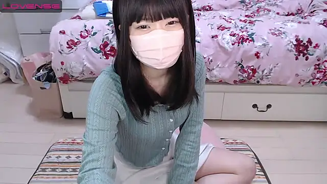 Snapshot of AMI___oO chatting on 02-06-25, 10:04 AMI oO online show from 02-06-25, 10:04