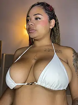 Snapshot of Eloisa_cleavage_ chatting on 07-16-26, 10:12 Eloisa cleavage online show from 07-16-26, 10:12