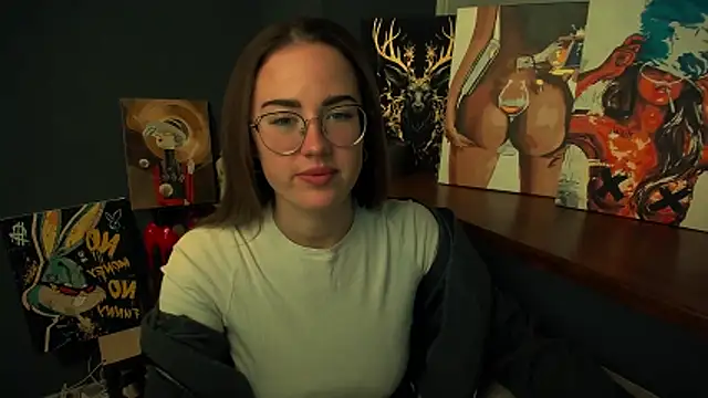 Snapshot of luxie_milady chatting on 02-10-26, 01:10 luxie milady online show from 02-10-26, 01:10