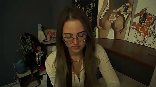 Snapshot of luxie_milady chatting on 03-03-25, 04:05 luxie milady online show from 03-03-25, 04:05