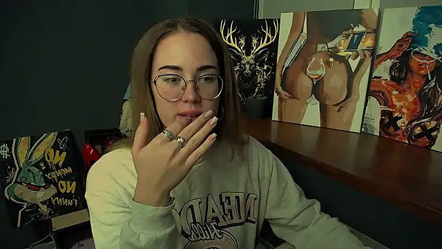 luxie milady online show from 11-03-25, 01:58