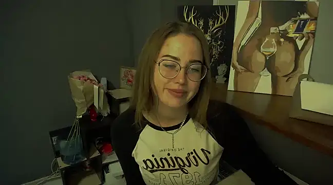 Snapshot of luxie_milady chatting on 02-05-25, 06:04 luxie milady online show from 02-05-25, 06:04