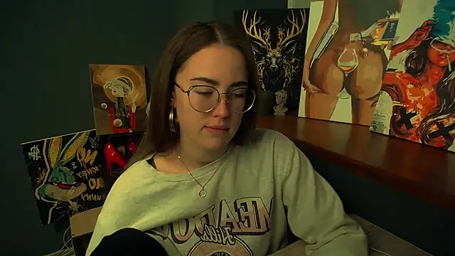 luxie milady online show from 04-23-26, 02:19