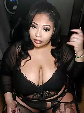 Snapshot of uniquechina69 chatting on 03-07-25, 11:38 uniquechina69 online show from 03-07-25, 11:38