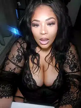 Snapshot of uniquechina69 chatting on 10-25-25, 10:21 uniquechina69 online show from 10-25-25, 10:21