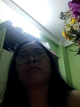 Snapshot of Hangem111 chatting on 07-17-26, 06:16 Hangem111 online show from 07-17-26, 06:16
