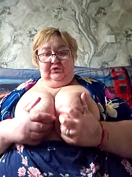 Awn290668 online show from 04-08-26, 05:31