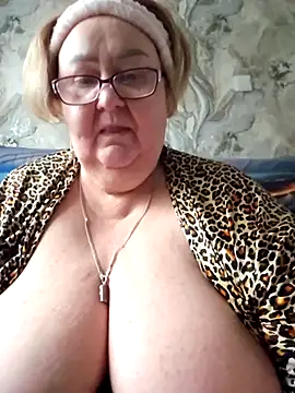 Snapshot of Awn290668 chatting on 12-14-25, 09:59 Awn290668 online show from 12-14-25, 09:59