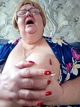 Snapshot of Awn290668 chatting on 01-15-26, 06:50 Awn290668 online show from 01-15-26, 06:50