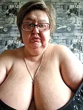 Snapshot of Awn290668 chatting on 03-19-25, 05:41 Awn290668 online show from 03-19-25, 05:41