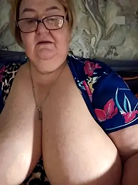 Snapshot of Awn290668 chatting on 12-22-25, 05:51 Awn290668 online show from 12-22-25, 05:51