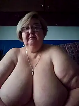 Snapshot of Awn290668 chatting on 09-23-25, 05:14 Awn290668 online show from 09-23-25, 05:14