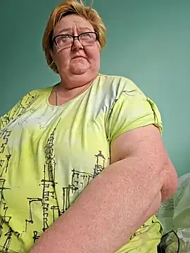 Snapshot of Awn290668 chatting on 02-26-25, 10:05 Awn290668 online show from 02-26-25, 10:05