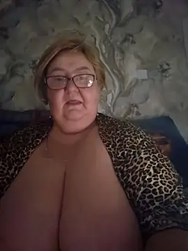 Snapshot of Awn290668 chatting on 01-12-26, 05:36 Awn290668 online show from 01-12-26, 05:36