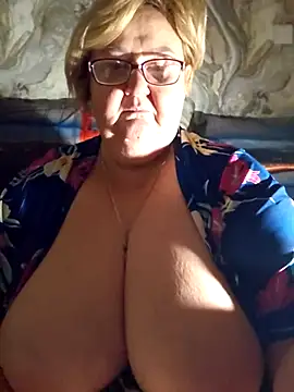 Snapshot of Awn290668 chatting on 11-13-25, 05:22 Awn290668 online show from 11-13-25, 05:22