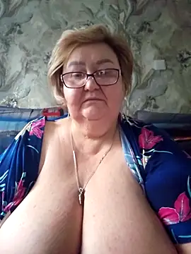 Snapshot of Awn290668 chatting on 10-21-25, 05:29 Awn290668 online show from 10-21-25, 05:29