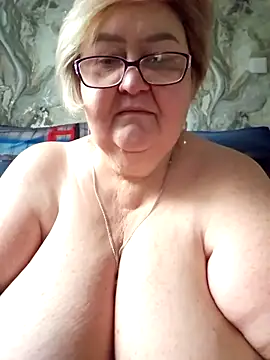 Snapshot of Awn290668 chatting on 10-14-25, 05:41 Awn290668 online show from 10-14-25, 05:41