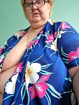 Snapshot of Awn290668 chatting on 02-27-25, 02:54 Awn290668 online show from 02-27-25, 02:54