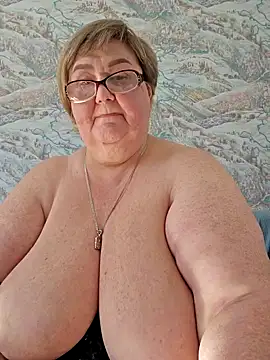 Snapshot of Awn290668 chatting on 03-20-25, 12:32 Awn290668 online show from 03-20-25, 12:32