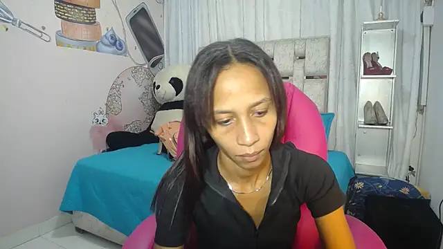 EMMA SWEETT1 online show from 11-15-25, 06:34