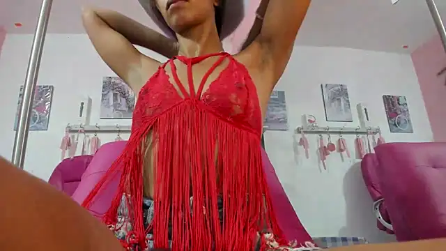 EMMA SWEETT1 online show from 09-13-25, 06:30