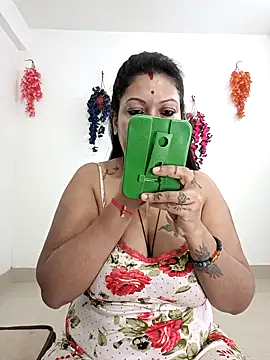 YOUR LOVELY-40 online show from 10-15-25, 03:53