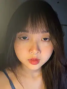 Snapshot of Alice1818 chatting on 01-12-25, 07:42 Alice1818 online show from 01-12-25, 07:42