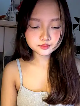 Snapshot of Alice1818 chatting on 10-27-25, 07:20 Alice1818 online show from 10-27-25, 07:20