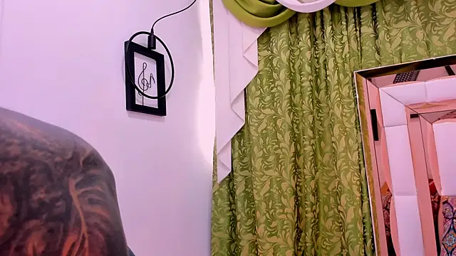 dilan scootk  online show from 12-04-25, 07:35