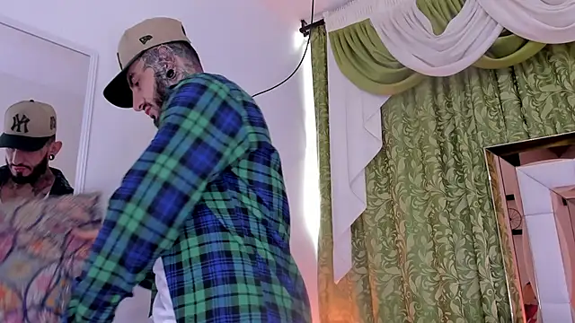 dilan scootk  online show from 01-12-26, 07:31