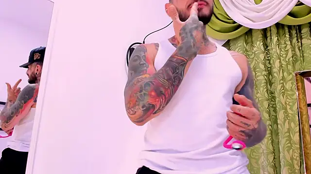 dilan scootk  online show from 11-29-25, 07:36