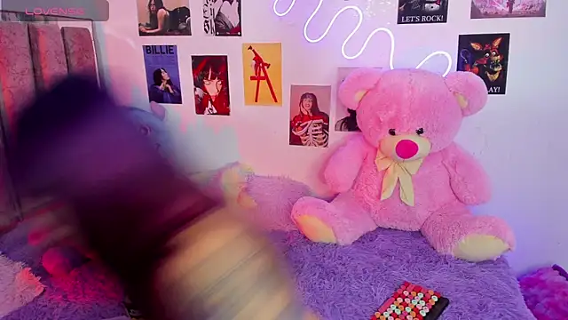 naoko kirino online show from 04-14-26, 02:27