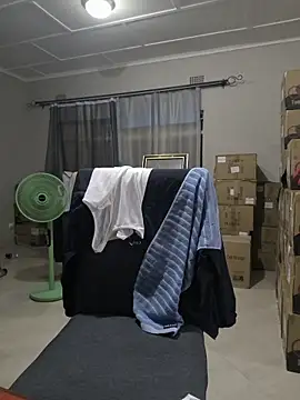 kisstoyousoon2024 online show from 12-19-25, 05:26