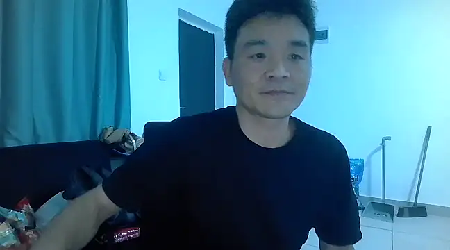 kisstoyousoon2024 online show from 03-16-25, 06:44