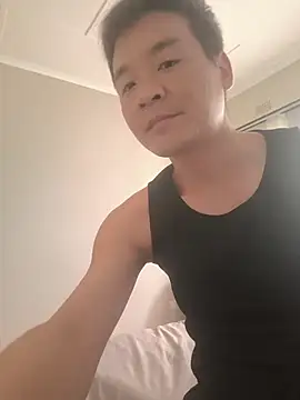 kisstoyousoon2024 online show from 11-07-25, 12:21