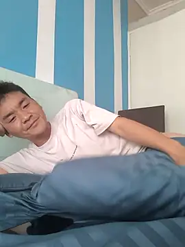 kisstoyousoon2024 online show from 03-12-25, 01:30