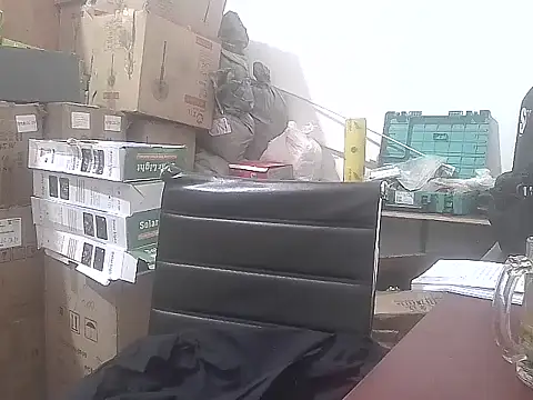 kisstoyousoon2024 online show from 12-02-25, 09:22