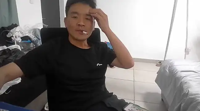 kisstoyousoon2024 online show from 03-10-25, 07:29