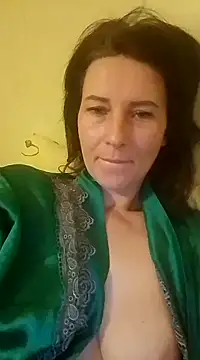 Snapshot of MriaLove31 chatting on 12-05-24, 11:01 MriaLove31 online show from 12-05-24, 11:01