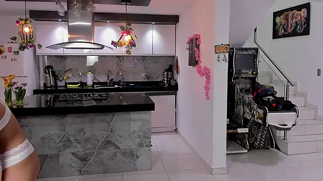 vicky wendy hot sexx online show from 04-12-26, 05:33