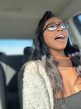 Blazerina online show from 10-24-25, 07:02