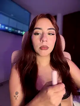 veronicaapink online show from 10-22-25, 10:52